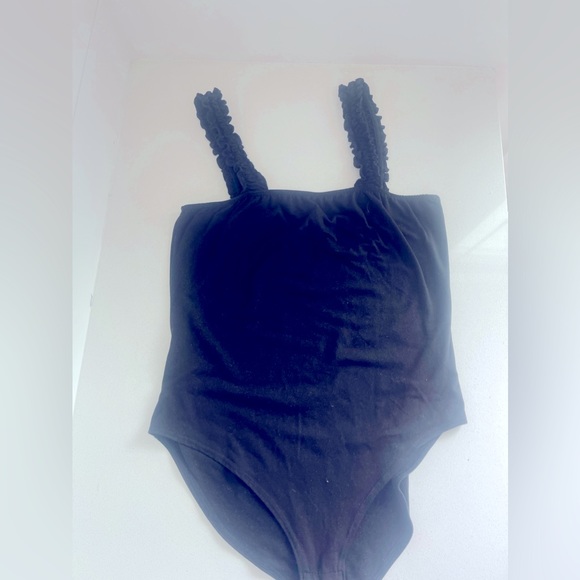 NEW, Black, Ruffle Detail Sleeves, Bodysuit, Size M - Picture 5 of 5